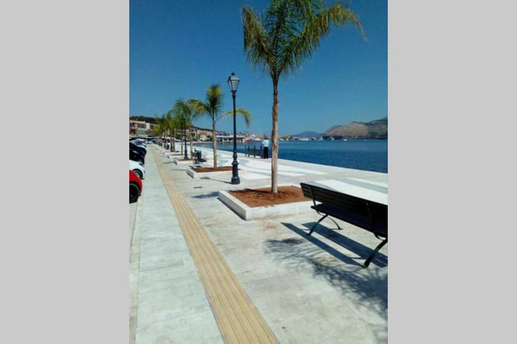 Iris'S Apartment Central With Parking Argostoli  Exterior photo